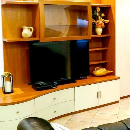 Apartamento Apartment With One Bedroom In Lido Di Ostia With Wonderful City View Balcony And Wifi 1 Km From The Beach