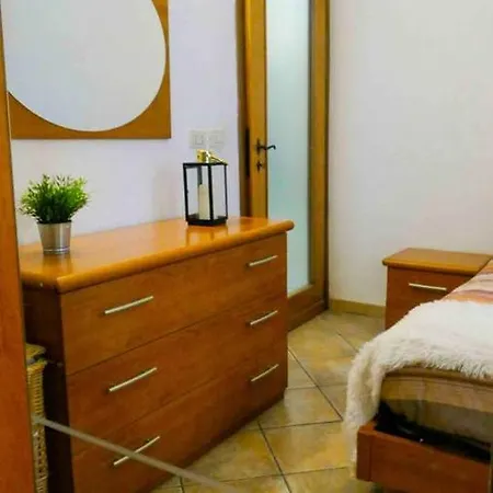 Apartment With One Bedroom In Lido Di Ostia With Wonderful City View Balcony And Wifi 1 Km From The Beach Apartamento *